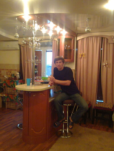  ,   ALEX, 42 ,   