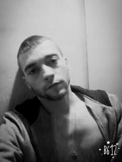  ,   Oleg, 35 ,   