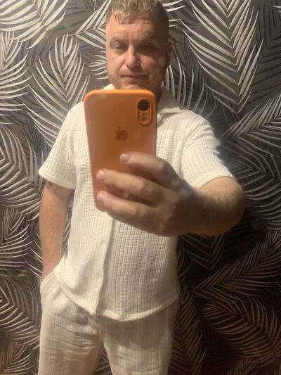  ,   Alex, 39 ,   ,   