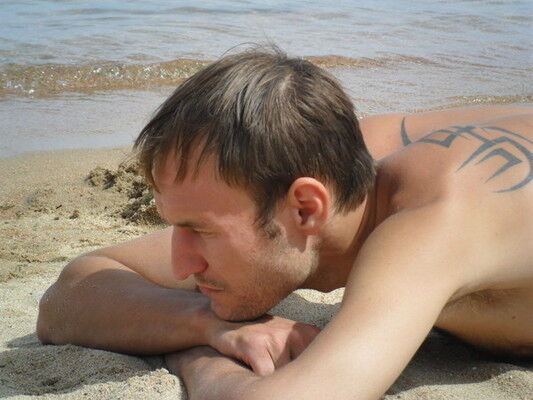  ,   Zhuntoff, 39 ,   , 
