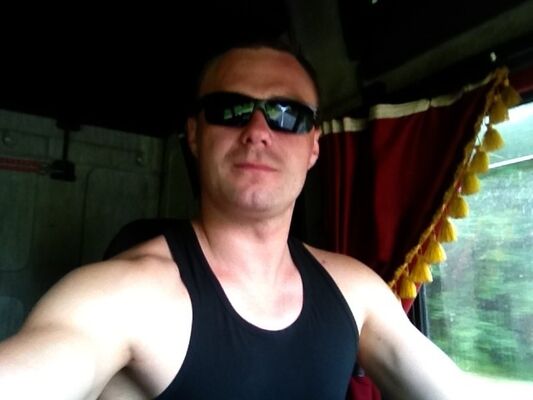  ,   Maks, 39 ,   ,   , c 