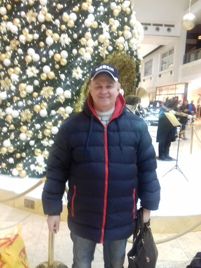  ,   Albert, 61 ,   c 