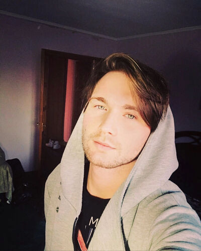  ,   Pavel, 33 ,   ,   
