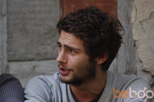  ,   Gio, 33 ,   