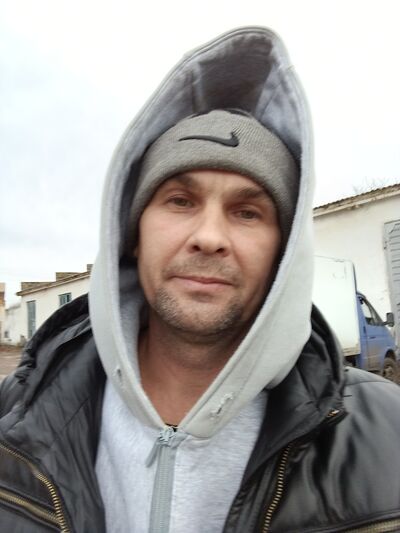  ,   Ivan, 43 ,     