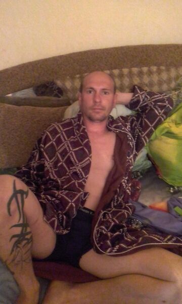  --,   , 42 ,   