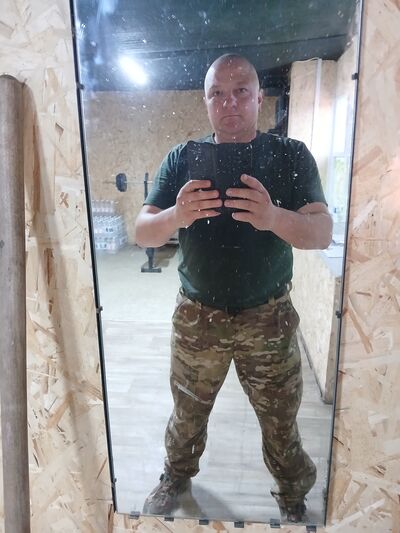  --,   , 43 ,     , c 