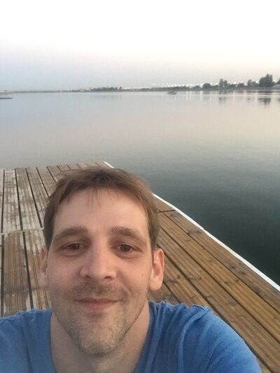  --,   , 40 ,   