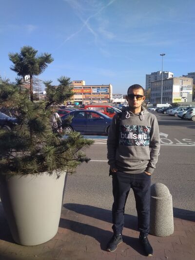  ,   Maxim, 36 ,   ,   , c 