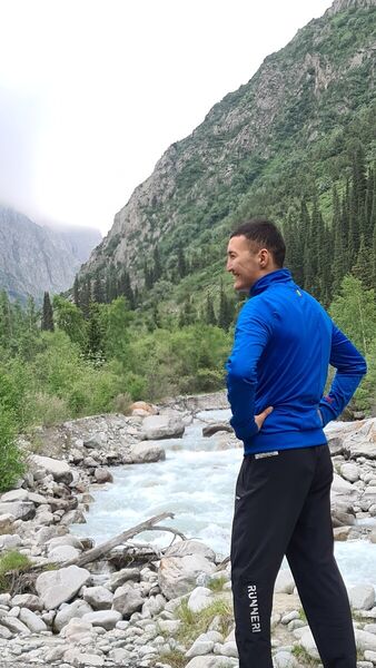  ,   Emirkhan, 25 ,   ,   