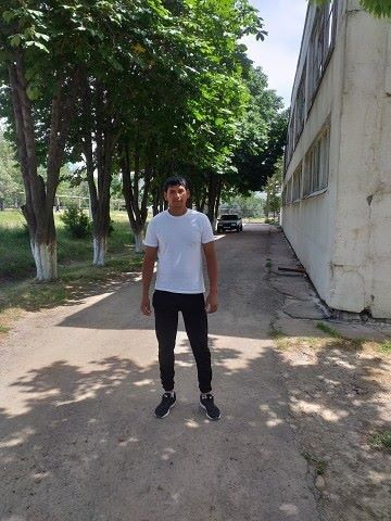  ,   Adik, 37 ,   ,   , c 