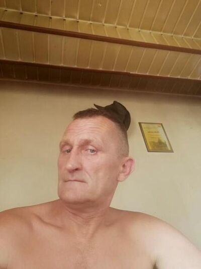  ,   Valdas, 55 ,   ,   