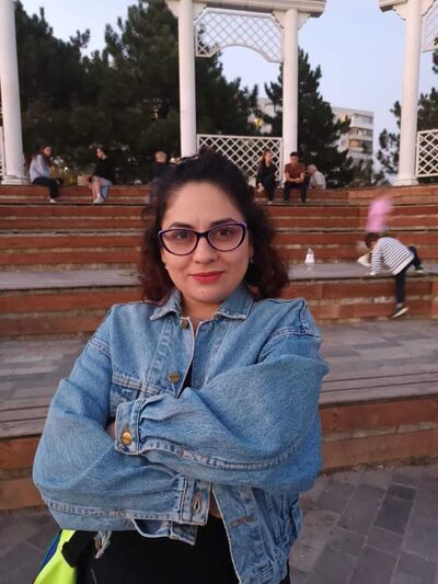  --,   , 33 ,     , c 