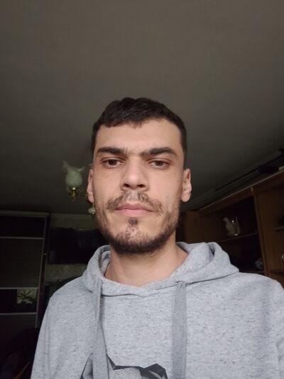  ,   Robert, 28 ,   ,   