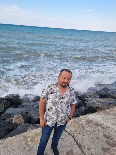  ,   Mehmet, 40 ,   ,   