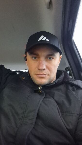 ���������� Clichy-sous-Bois, ���� ������� Severin, 36 ���, ������������ ��� ������, ����� � ���������