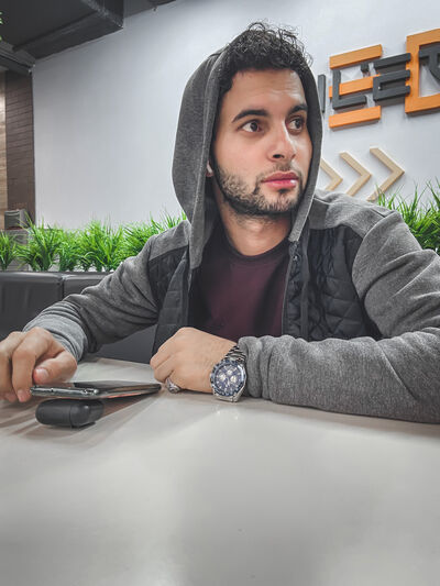  ,   Farag, 26 ,   ,   