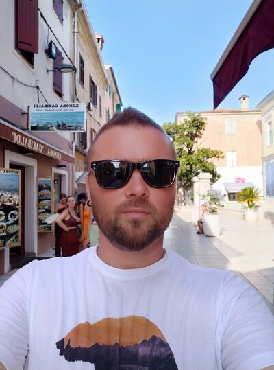  Lucija,   Tim, 40 ,   ,   