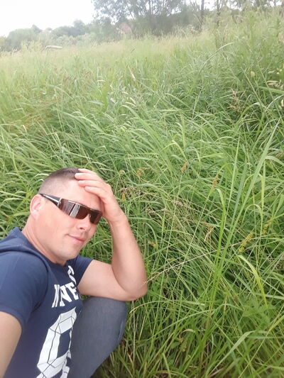  ,   Vlad, 41 ,   