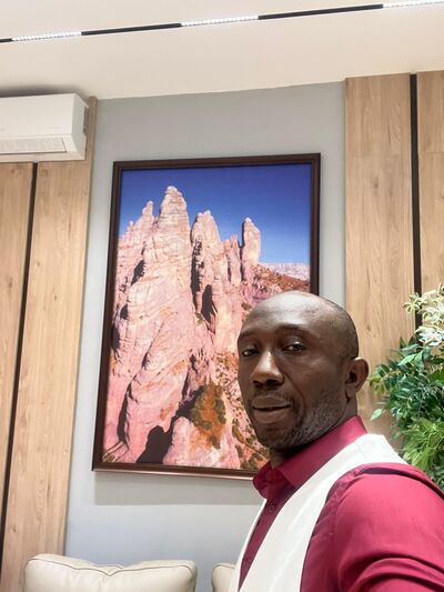  ,   Victor, 41 ,   c 