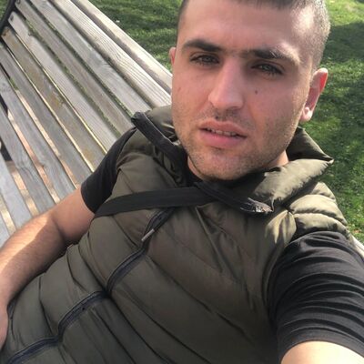  ,   Armen, 30 ,   ,   