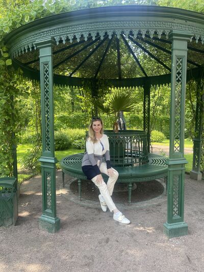  -,   Natalie, 52 ,   ,   