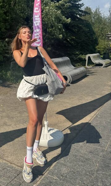  ,   , 28 ,   c , 