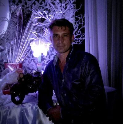  ,   Nik, 50 ,   