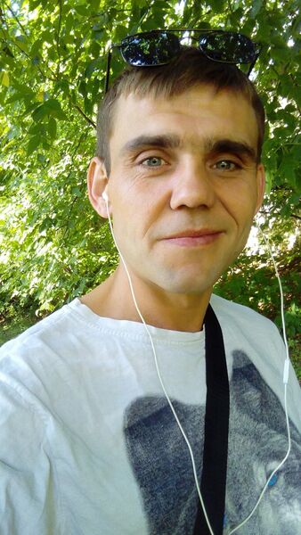  ,   Seryoga, 38 ,   ,   