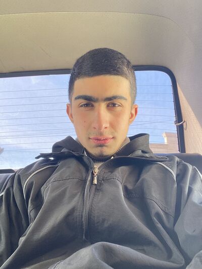  ,   Arman, 20 ,   ,   