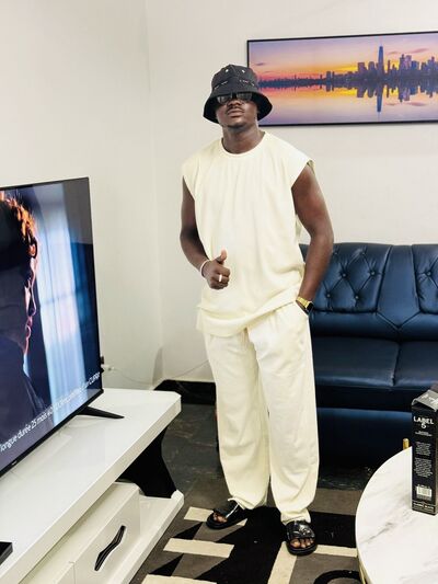  ,   Christobal, 27 ,   ,   , c 