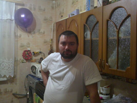  ,   Vevgen, 45 ,  