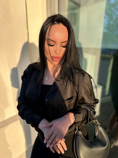 ,   Vera, 25 ,   ,   