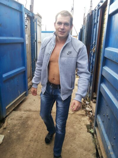  ,   Maks, 44 ,   ,   , c 