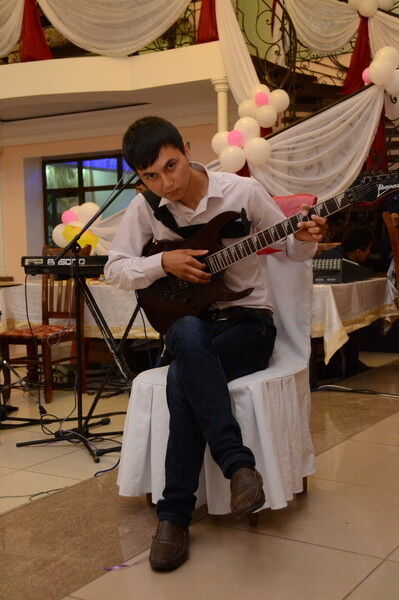  ,   Aslan, 30 ,   