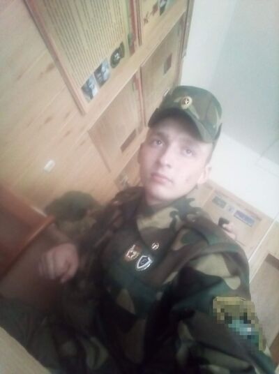  ,   Maksim, 26 ,   ,   