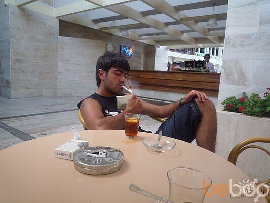  ,   Alen dE lon, 37 ,   ,   , c 