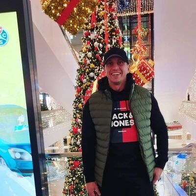  ,   Max, 41 ,   ,   