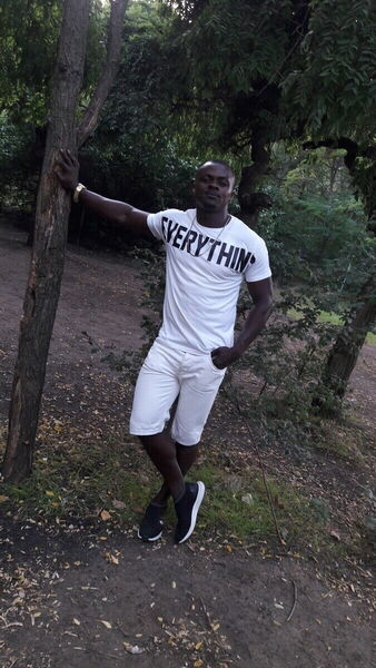  ,   Yannick, 38 ,   ,   , c 