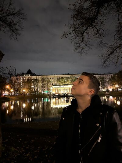  ,   Artem, 22 ,   ,   
