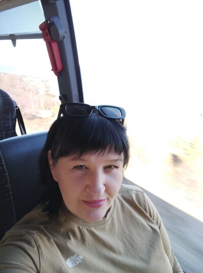  ,   Viktoria, 54 ,   ,   