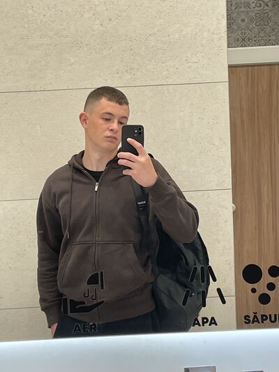  ,   Nikita, 19 ,   ,   