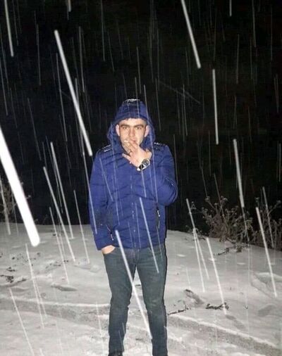  ,   Artur, 28 ,   ,   