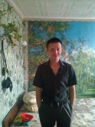  11912165  Wowik, 46 ,    -