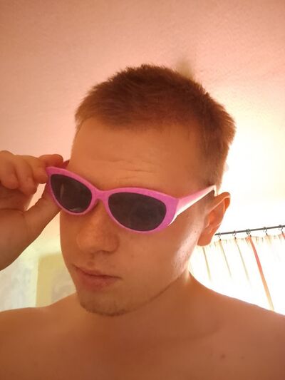  ,   StaniSLAVE, 21 ,   
