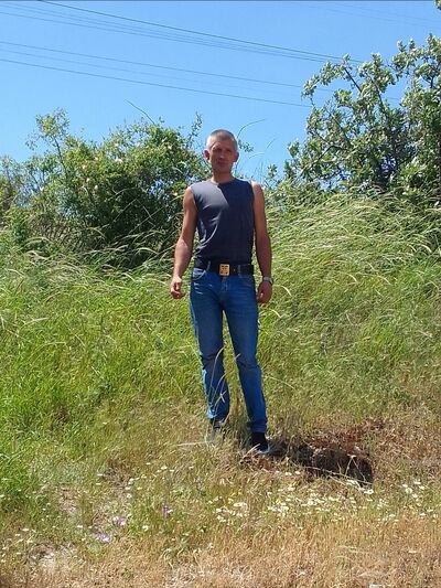  ,   Mikhail, 44 ,   ,   