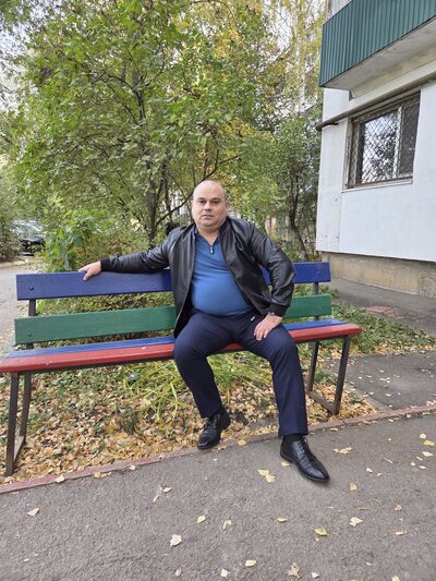  ,   Artyom, 44 ,   ,   , 