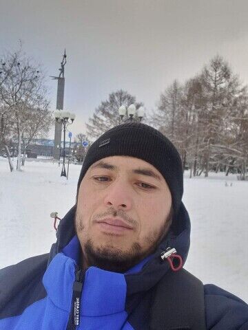  ,   Adxamjon, 37 ,  
