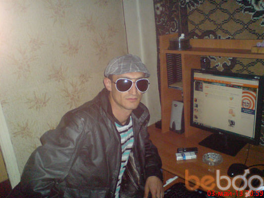  ,   Artur, 40 ,  