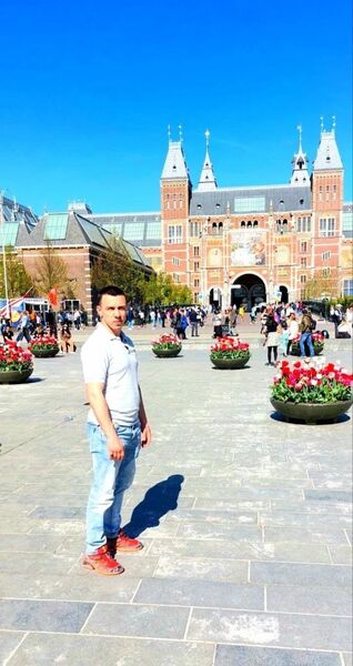  ,   Rostyslav, 33 ,   ,   , 